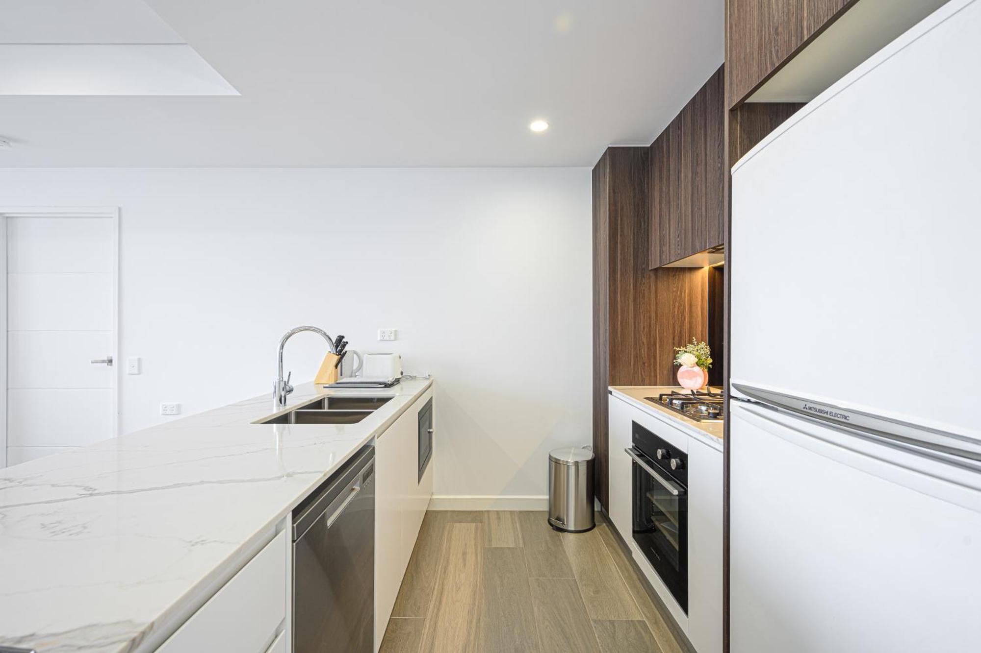 Liverpool Brand New 2 Bedroom Apt View & Parking Exterior photo